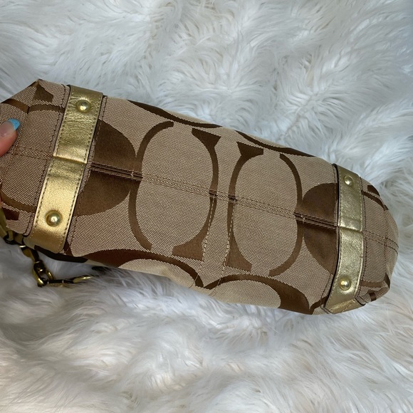 Gold Coach hobo shoulder bag - Picture 4 of 10
